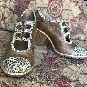 Schuler & Son Philadelphia Leather w Leopard print